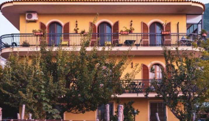 Ciro Apartment *
